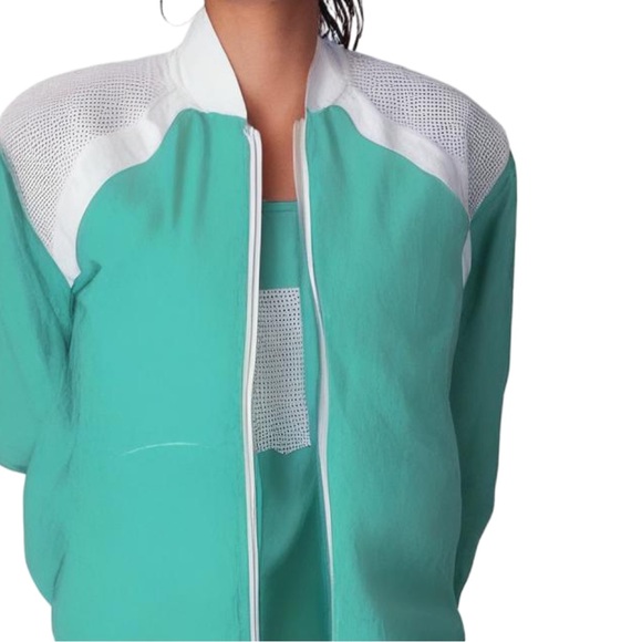 Vintage Circa 1980s/90s Bright Turquoise & White 3 piece tracksuit - Picture 3 of 15
